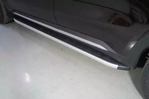 Пороги алюминиевые с пластиковой накладкой (1820 мм) TCC KIASOR20-15AL Kia Sorento 2020-