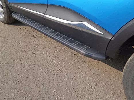 Пороги алюминиевые с пластиковой накладкой (карбон черные) 1720 мм для Renault Kaptur 2016 -