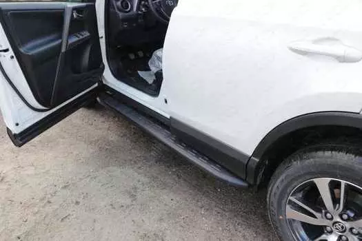 Пороги алюминиевые с пластиковой накладкой TCC TOYRAV15-19BL Toyota RAV4 2019