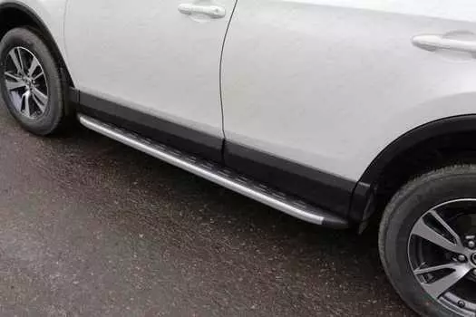 Пороги алюминиевые с пластиковой накладкой TCC TOYRAV15-19SL Toyota RAV4 2019