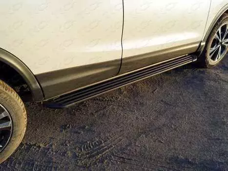 Пороги алюминиевые "Slim Line Black" TCC NISQASH19-29B Nissan Qashqai 2019-