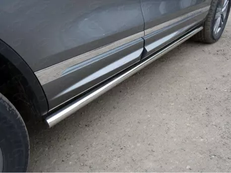 Пороги труба 60,3 мм (R-Line) ТСС для VW TOUAREG (2014-2018)