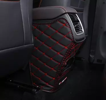 Противоударные накладки на подлокотник красные Changan CS35 Plus 2019-