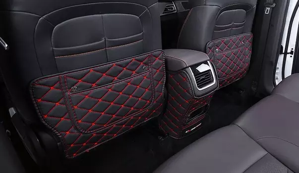 Противоударные накладки на сиденье и подлокотник красные Changan CS35 Plus 2019-