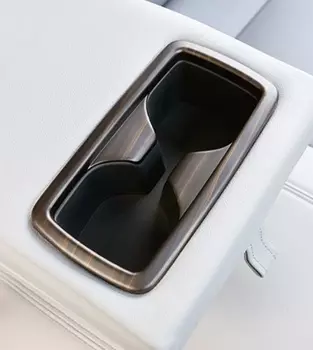 Рамка на подстаканник Toyota RAV4 2019-