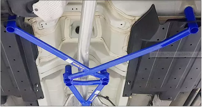 Распорка кузова двойная для KIA Sportage 2018 - 2019