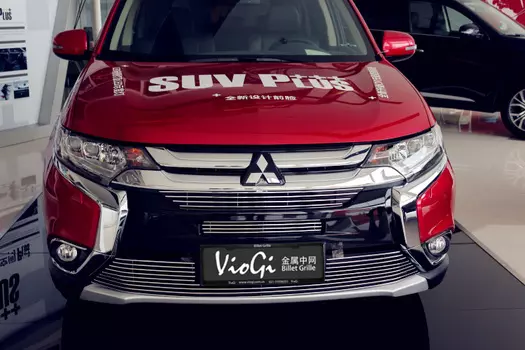 Решетка гриль RED LINE для Mitsubishi Outlander 2015 - 2019