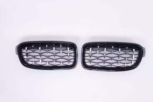 Решетка радиатора (цвет черный, слоты - клетки) Carbuy CRBY019 для BMW 3 Series F30/F35 2013-2019