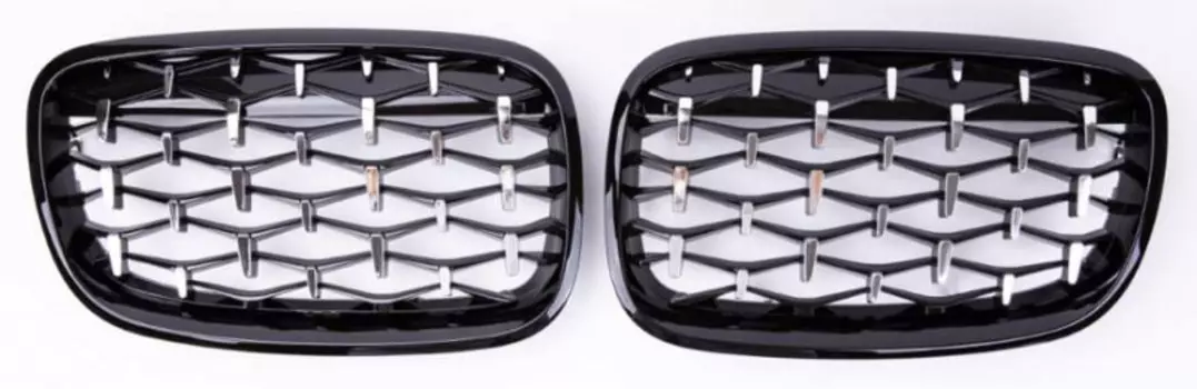 Решетка радиатора (цвет черный, слоты - клетки) Carbuy CRBY062 для BMW X5/X6 E70/E71 2006-2013