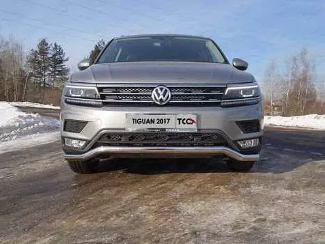 Решетка радиатора нижняя TCC VWTIGOFR17-03 Volkswagen Tiguan 2017-