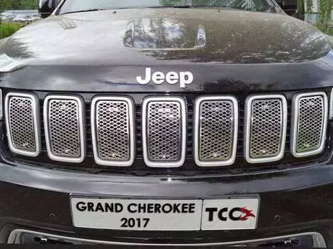 Решетка радиатора верхняя (лист) 7щт Компания ТСС GRCHER17-08 Jeep Grand Cherokee 2018-