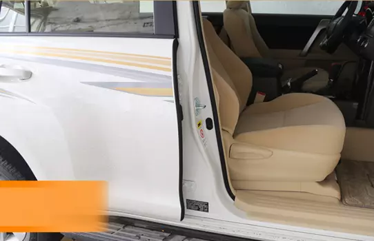 Резиновые уплотнители на двери для Nissan Patrol 2014 -