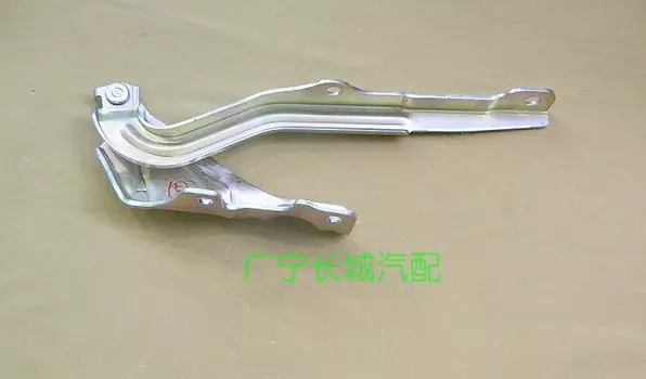 Шарнир капота 8402300XKR02A для Haval H2 (Хавал Н2) 2014-2019