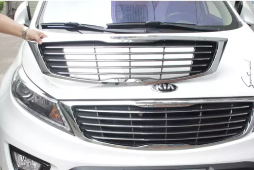 Штатная решетка радиатора для Kia Sportage III 2010-2015