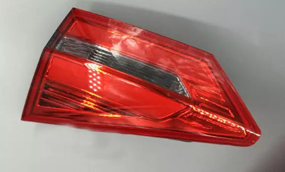 Штатные задние стоп-сигналы для Geely Atlas 2018 -