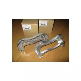 Скоба переднего тормозного суппорта Mitsubishi MR307282