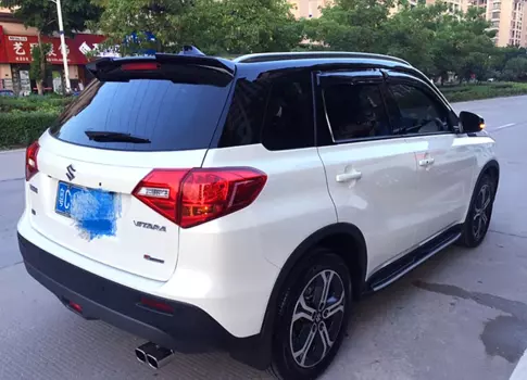 Спойлер грунтованный багажной двери S-Style для Vitara