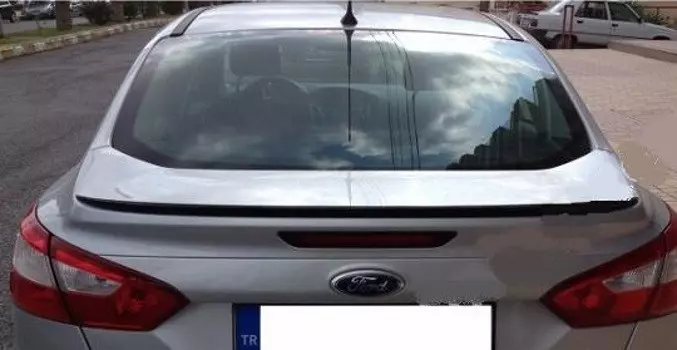 Спойлер на дверь багажника, грунт (SD) Omsa Line 2608-501A для FORD Focus III (2011 - 2015 )