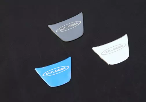 Стильная накладка на руль Sequin для Mitsubishi Outlander 2015 -