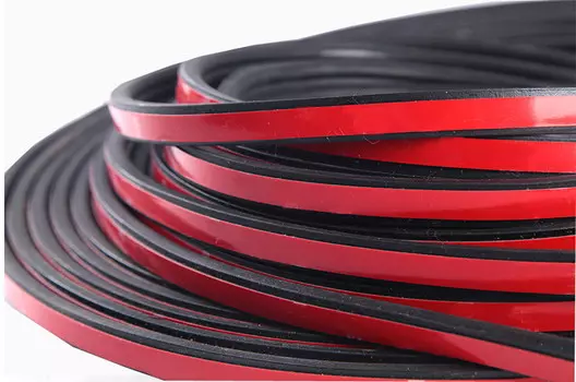 Уплотнитель резиновый для Geely Emgrand X7 2019, 2020 -