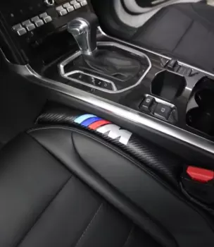 Вставки между сиденьями Carbon для Haval F7 (Хавал Ф7) 2018 +