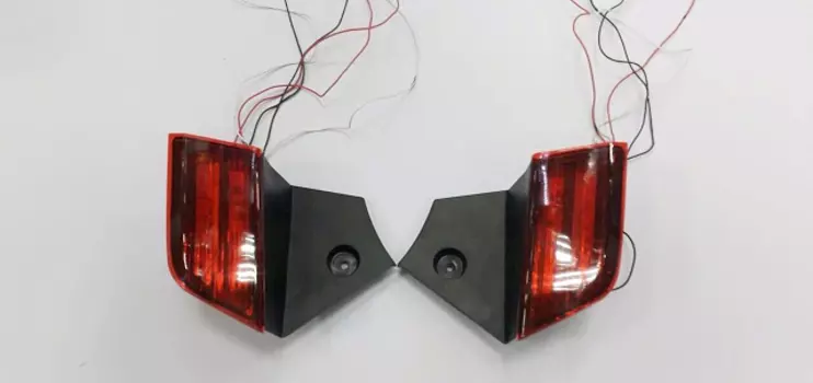 Задние дополнительные стоп сигналы TAV для Mitsubishi Pajero Sport 2016 -