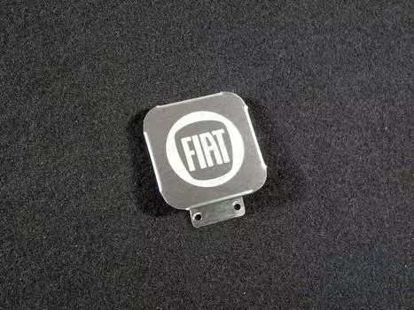 Заглушка на фаркоп с логотипом Fiat (нержавеющая сталь) Компания ТСС TCUZFIAT1 Fiat Fullback 2016-