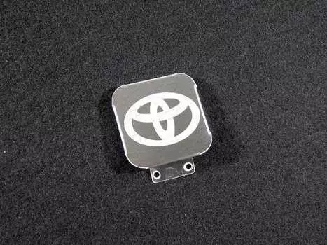 Заглушка на фаркоп с логотипом Toyota TCC TCUZTOY1 Toyota