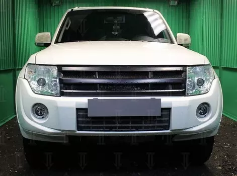 Защита радиатора, чёрная Allest MITPIV11.black для Mitsubishi Pajero IV 2006-