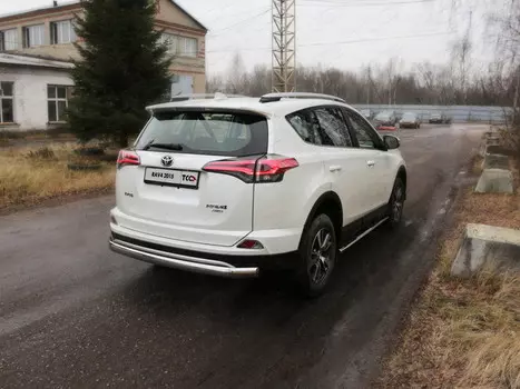 Защита задняя (центральная) 75х42 мм ТСС TOYRAV15-29 для Toyota RAV4 2015-