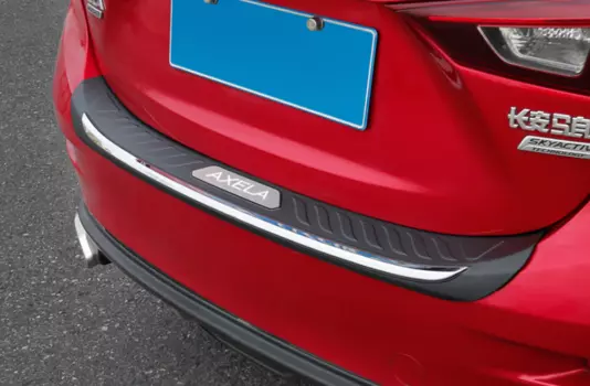 Защитная накладка на задний бампер Black AXELA для Mazda 3 2013-2017