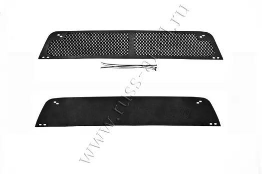 Защитная сетка и заглушка решетки переднего бампера Русская Артель Mitsubishi L200 2007-2010