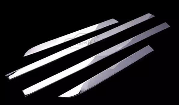 Защитные молдинги на двери для Chevrolet Malibu