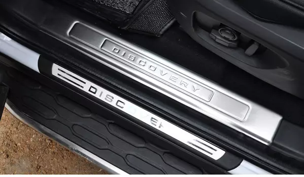 Защитные накладки на пороги LUX для Discovery Sport