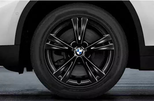 Зимнее колесо в сборе R17 Double Spoke 385 (Bridgestone Blizzak LM001 RFT (RSC) 36112409013 для BMW X1 (F48) 2015-