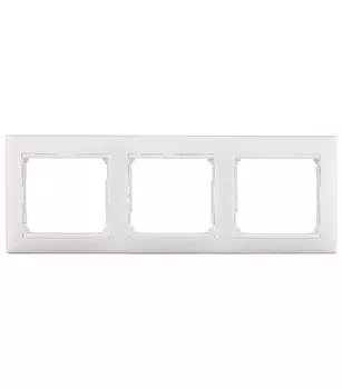 Рамка Legrand Valena трехместная белая (694242)