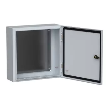 Щит распределительный навесной IEK ЩМП-4.4.1 металлический IP54 400х400х150 мм с монтажной панелью