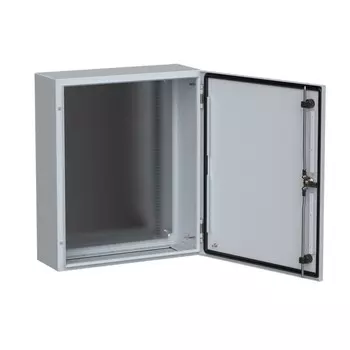 Щит распределительный навесной IEK Titan 5 ЩМП-60.50.20 металлический IP66 600х500х200 мм с монтажной панелью