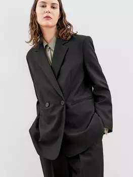 Двубортный женский пиджак