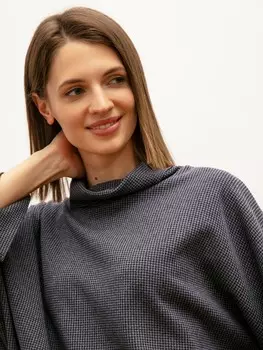 Толстовка женская с воротником-стойкой