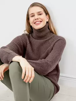 Удлиненный свитер оверсайз