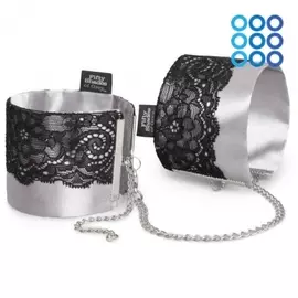 Сатиновые наручники с кружевом Fifty Shades of Grey