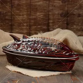 Форма для выпечки керамическая с крышкой Жаровня Осетр, 1.3 л