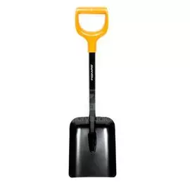 Лопата совковая Fiskars Solid 1026649 укороченная с черенком