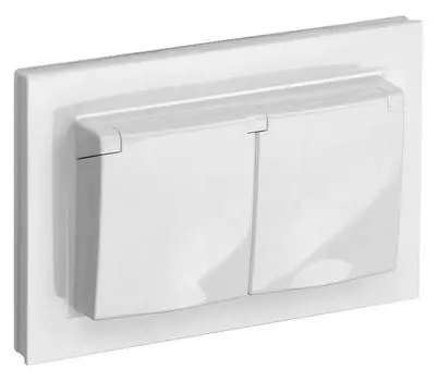 Розетка силовая IEK Brite РСбш12-3-44-БрБ белый (br-r26-16-44-k01-f)