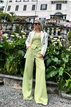 Брюки широкие со складками