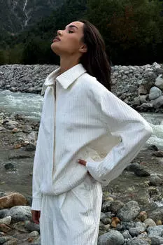 Куртка бомбер из вельвета