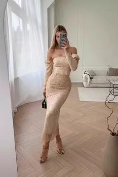 Платье-бюстье из кружева