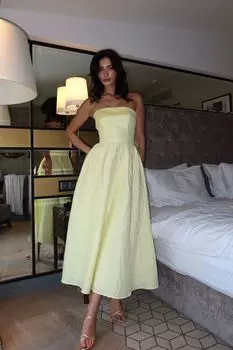 Платье-миди из жаккарда с атласным отворотом