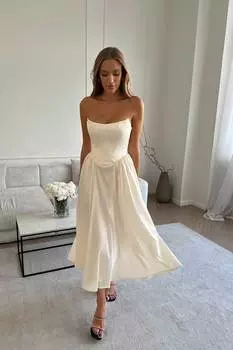 Платье-миди на корсетной основе с рельефами